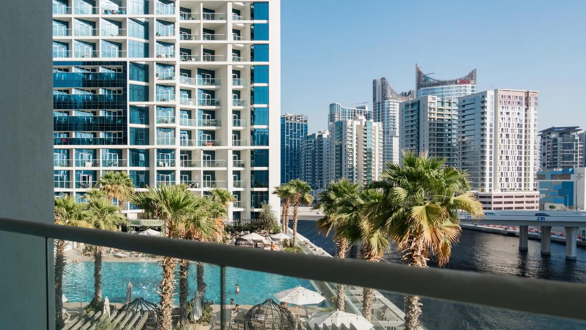 Damac Maison Prive - Lake View Dubai 0*,  United Arab Emirates